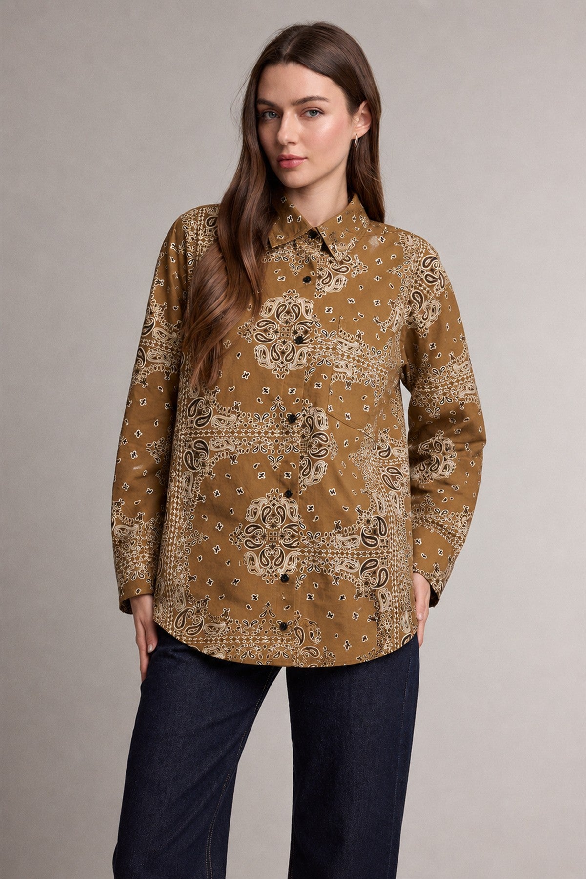 BANDANA PRINT BUTTON UP SHIRT