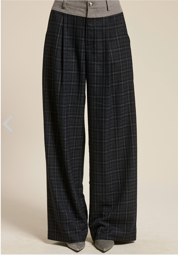 CHECK TROUSERS