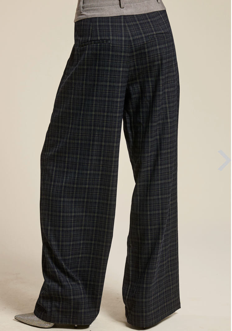 CHECK TROUSERS