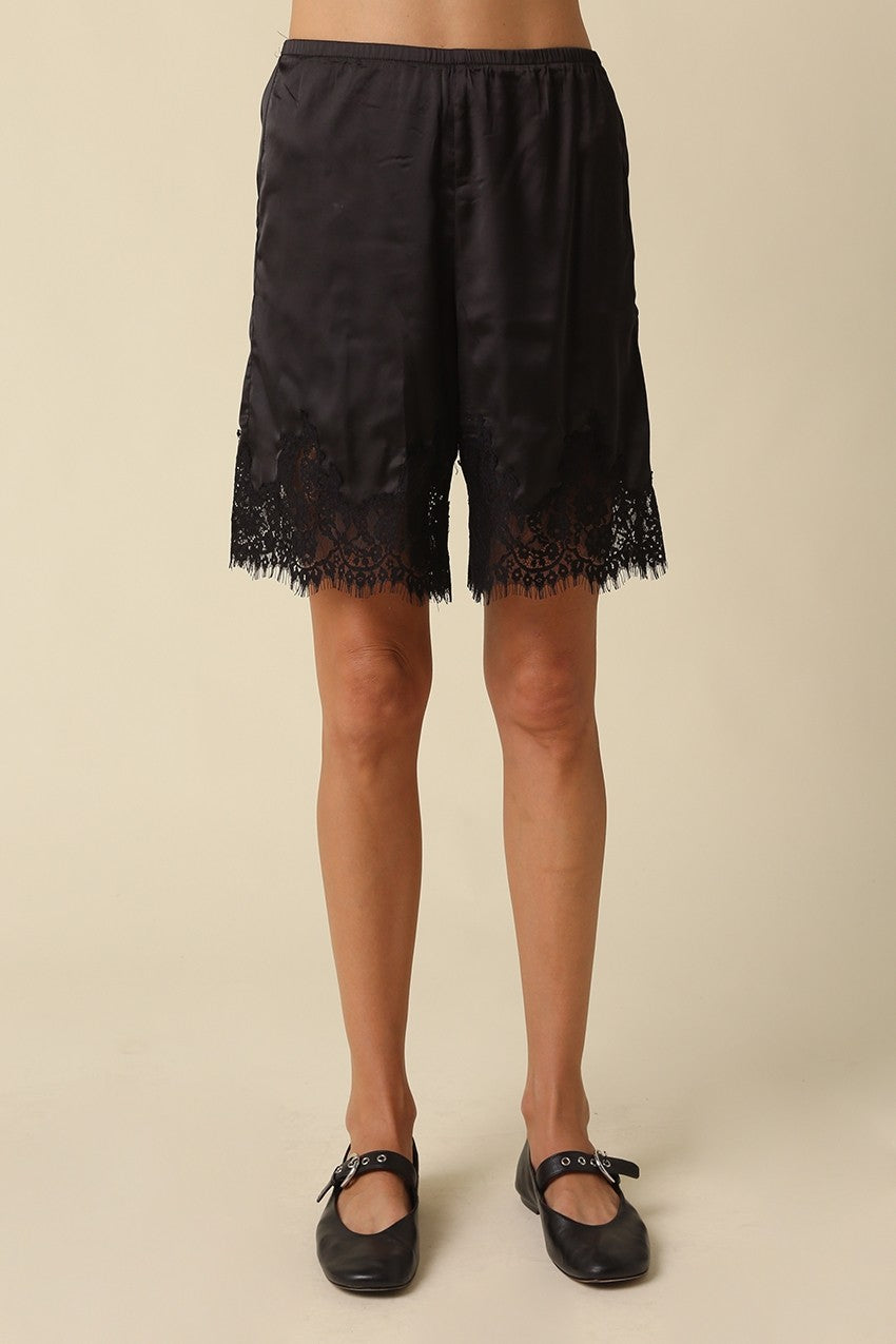 MILLIE LACE TRIM PULL ON SHORTS BLACK