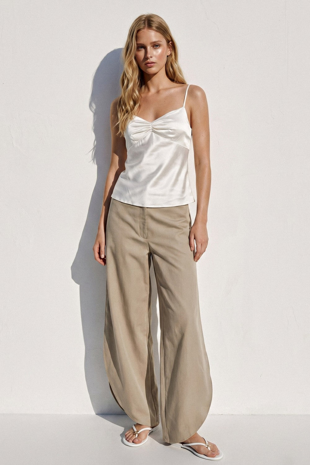 LADIES WOVEN LINEN SIDE SLIT BALLOON PANTS