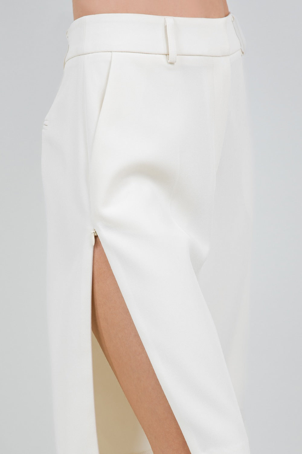 TROUSER SHORTS
