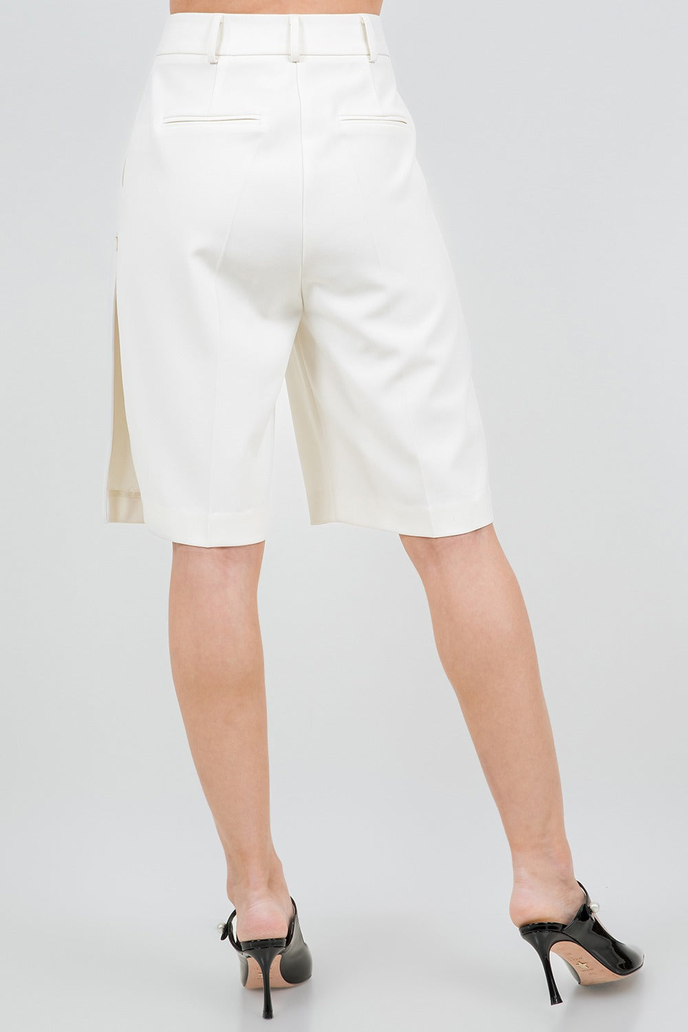TROUSER SHORTS