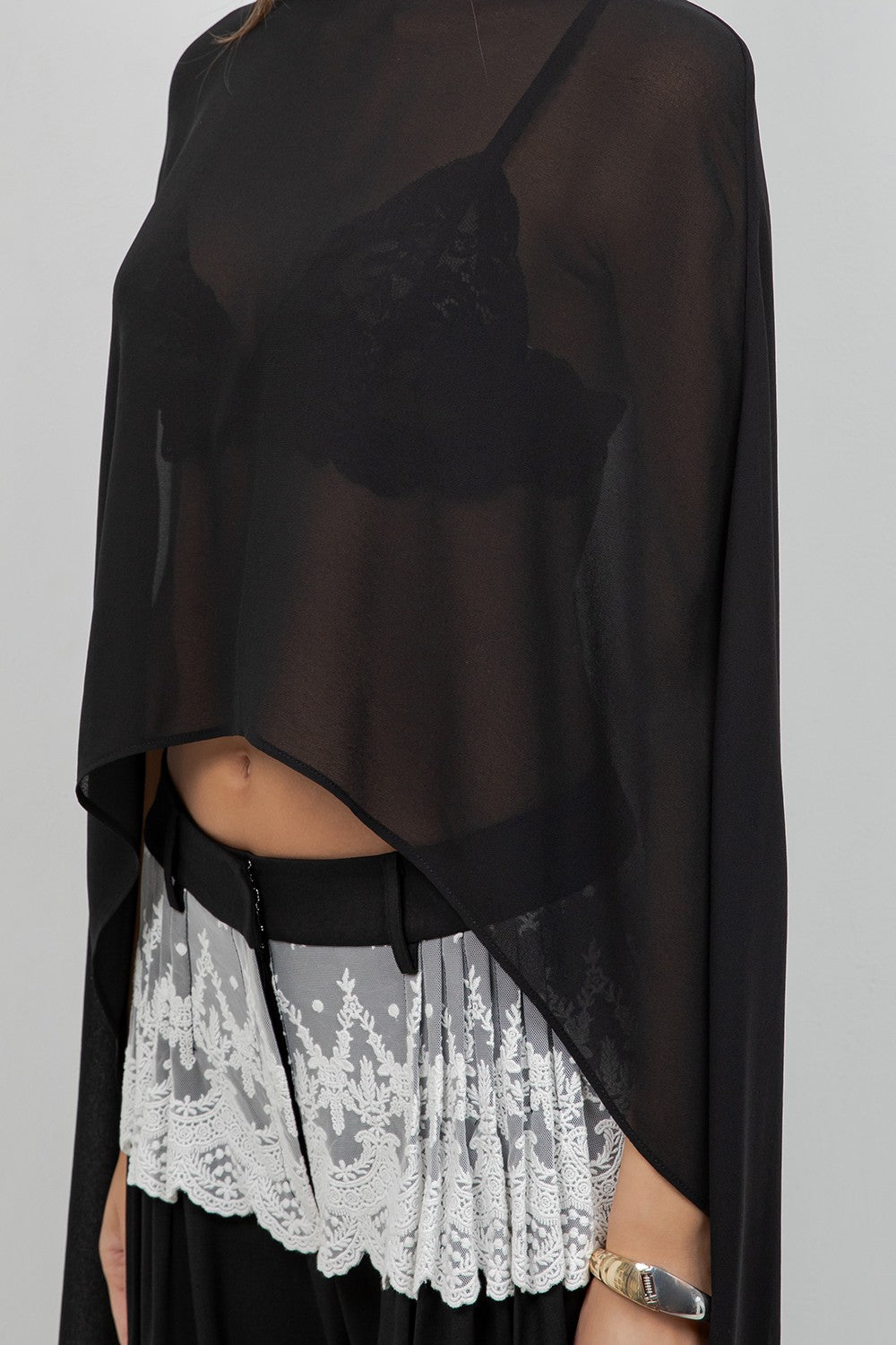 SOFT WOVEN CAPE