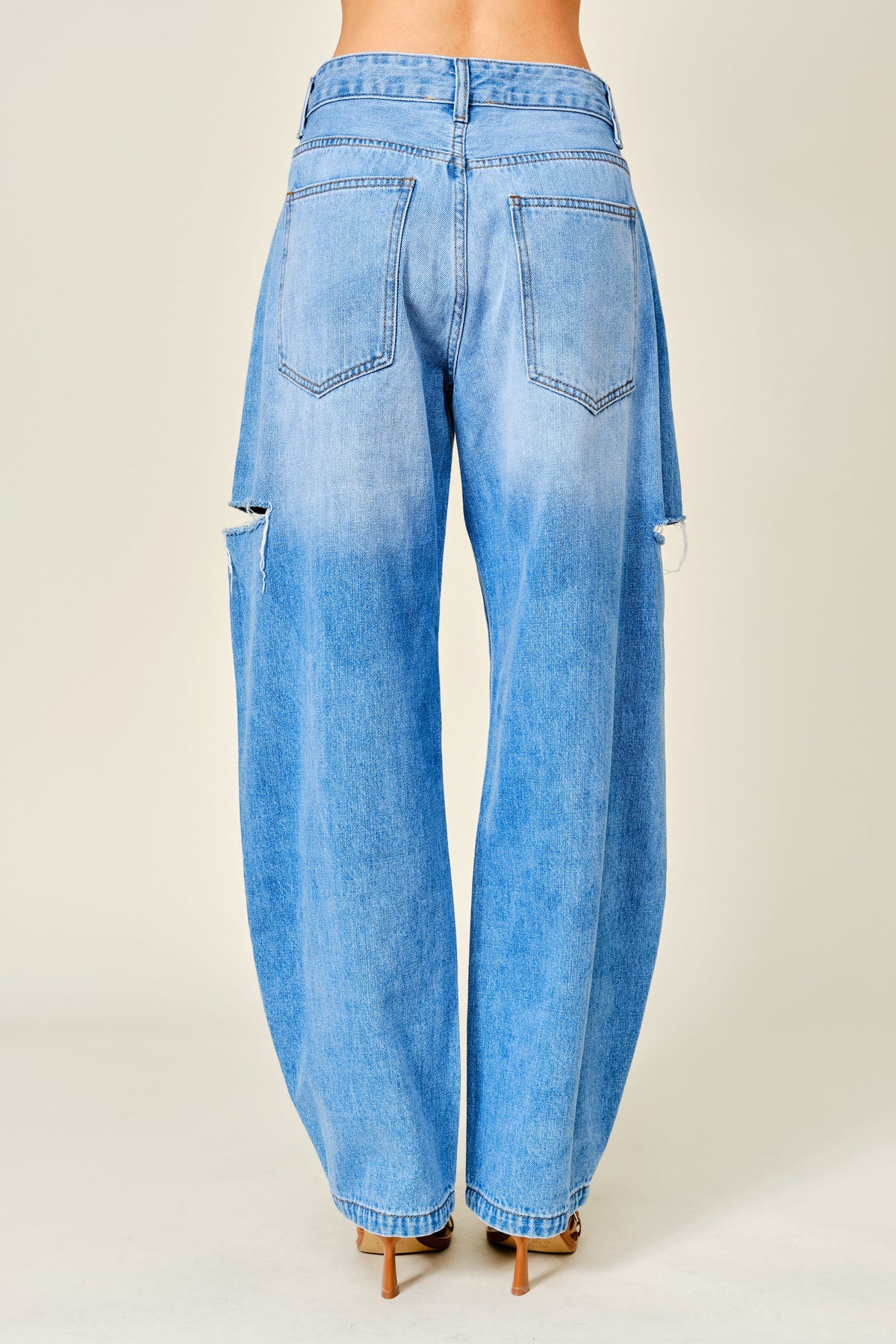 SIDE SLIT BARREL JEANS