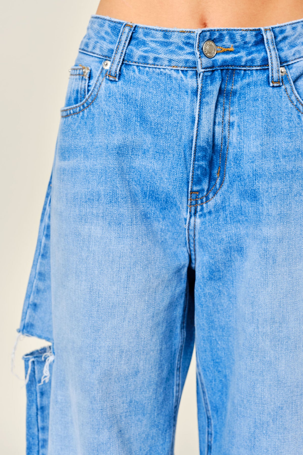 SIDE SLIT BARREL JEANS